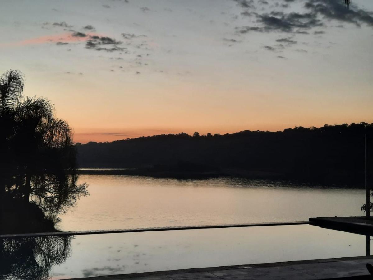 Chacara Em Condominio A Beira Da Represa Para Locacao FamiliarIbiúna エクステリア 写真