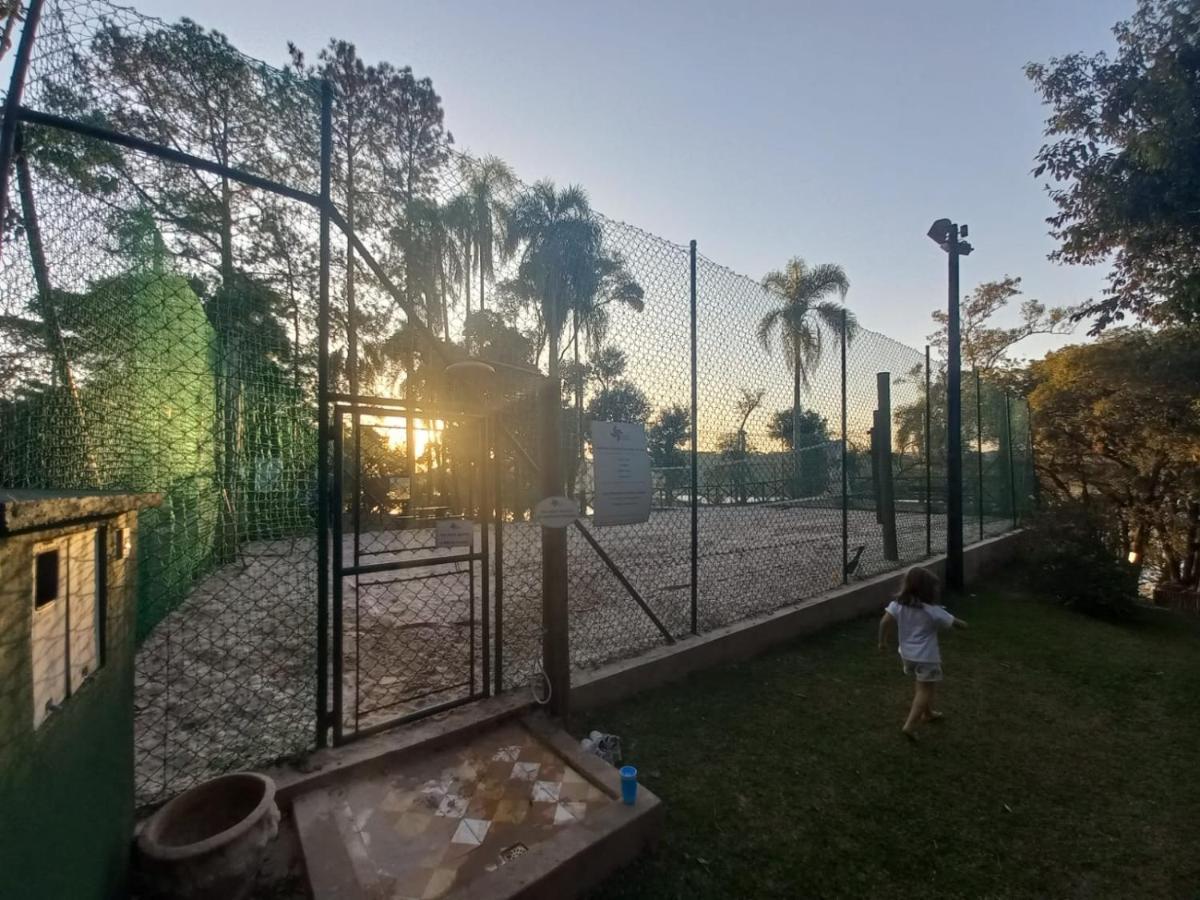 Chacara Em Condominio A Beira Da Represa Para Locacao FamiliarIbiúna エクステリア 写真